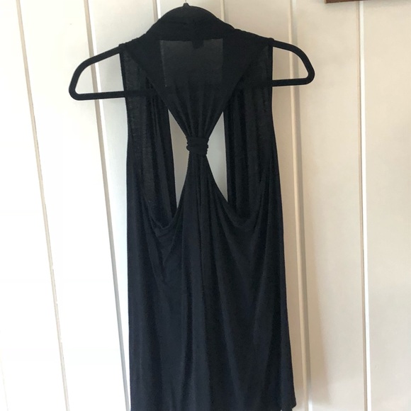 Black vest - Picture 2 of 3